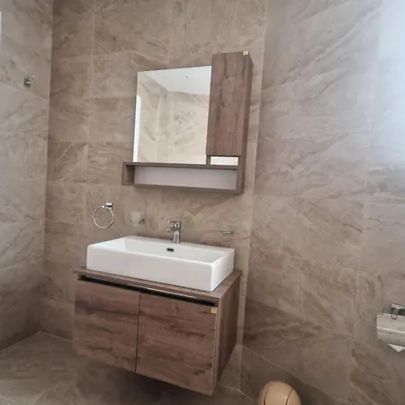 Il-girna- Large 3 Bedroom Maisonette *