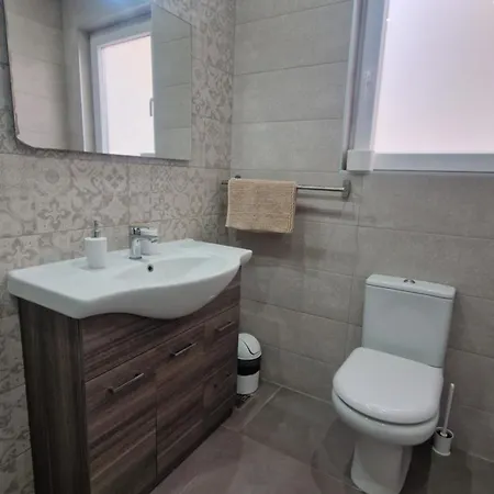 Il-girna- Large 3 Bedroom Maisonette * Marsaskala