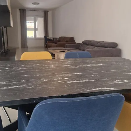 Il-girna- Large 3 Bedroom Maisonette *