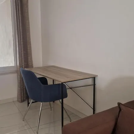 Il-girna- Large 3 Bedroom Maisonette Ferienhaus *