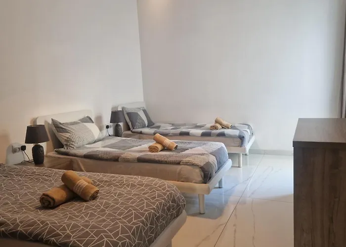 Case de vacanță Il-girna- Large 3 Bedroom Maisonette